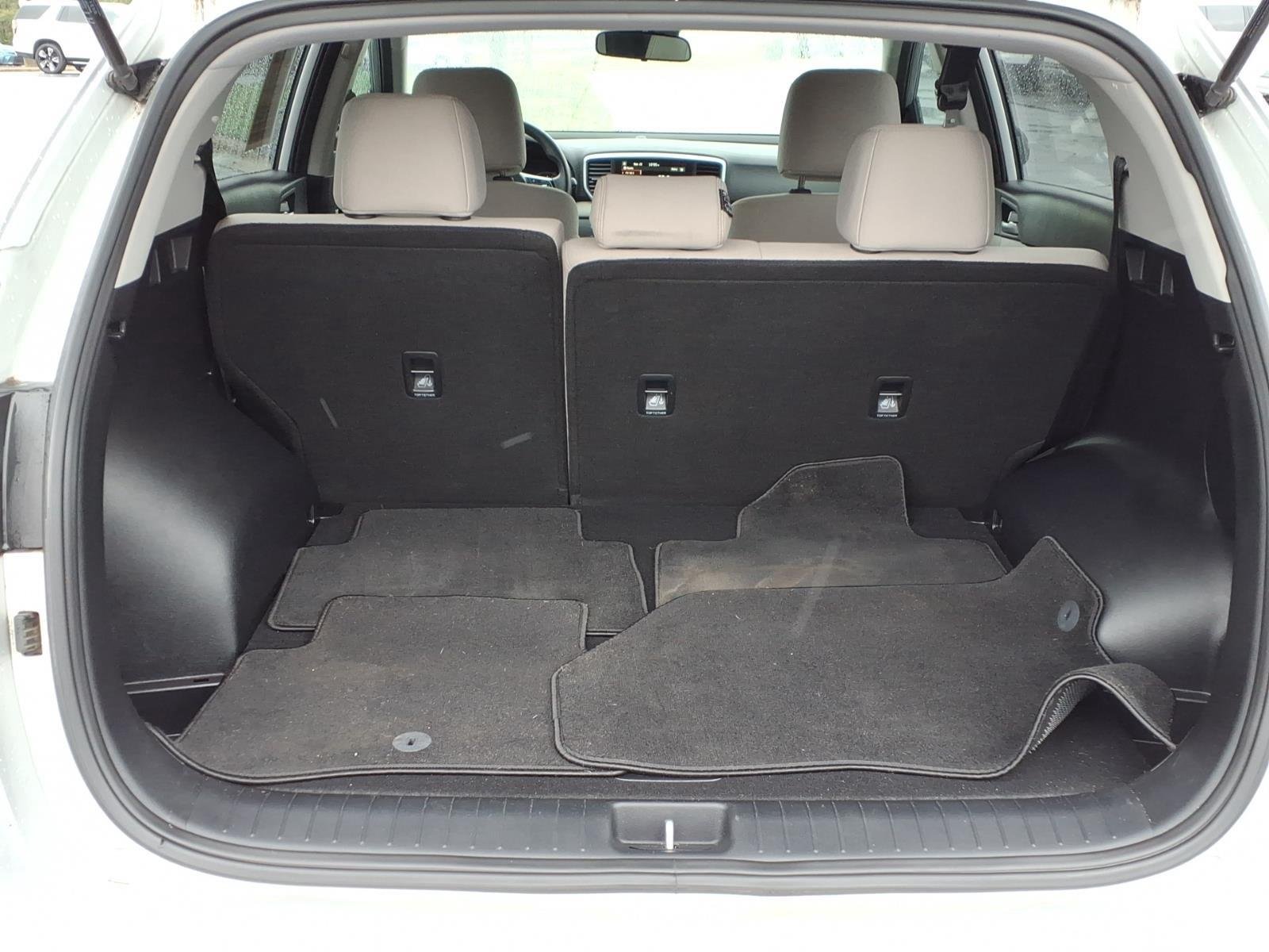 Used 2021 Snow White Pearl Kia LX image 30