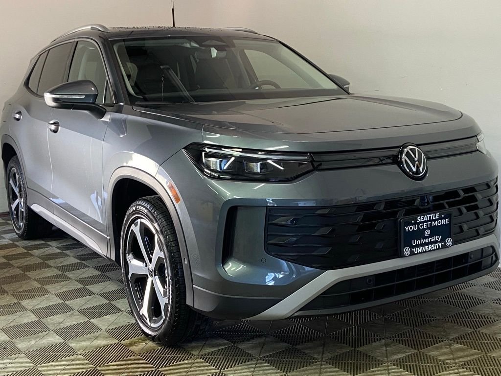 2026 Volkswagen Tiguan 2.0T SE 4Motion's photo