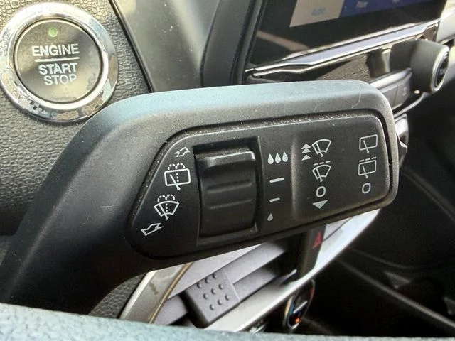 Used 2021 White Ford SE image 26