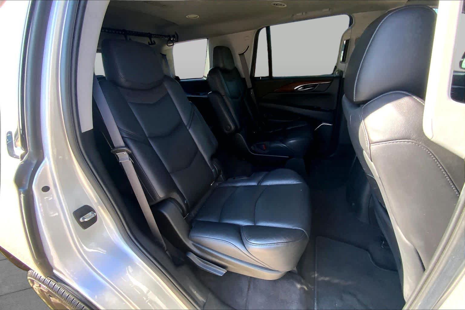 Used 2020 Radiant Silver Metallic Cadillac Premium Luxury image 20
