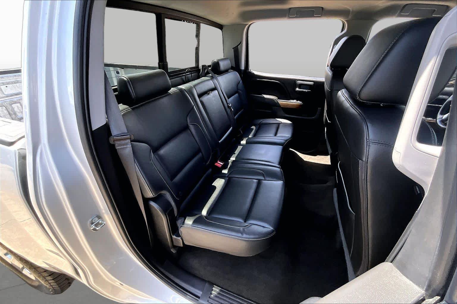 Used 2018 Silver Ice Metallic Chevrolet LTZ image 19