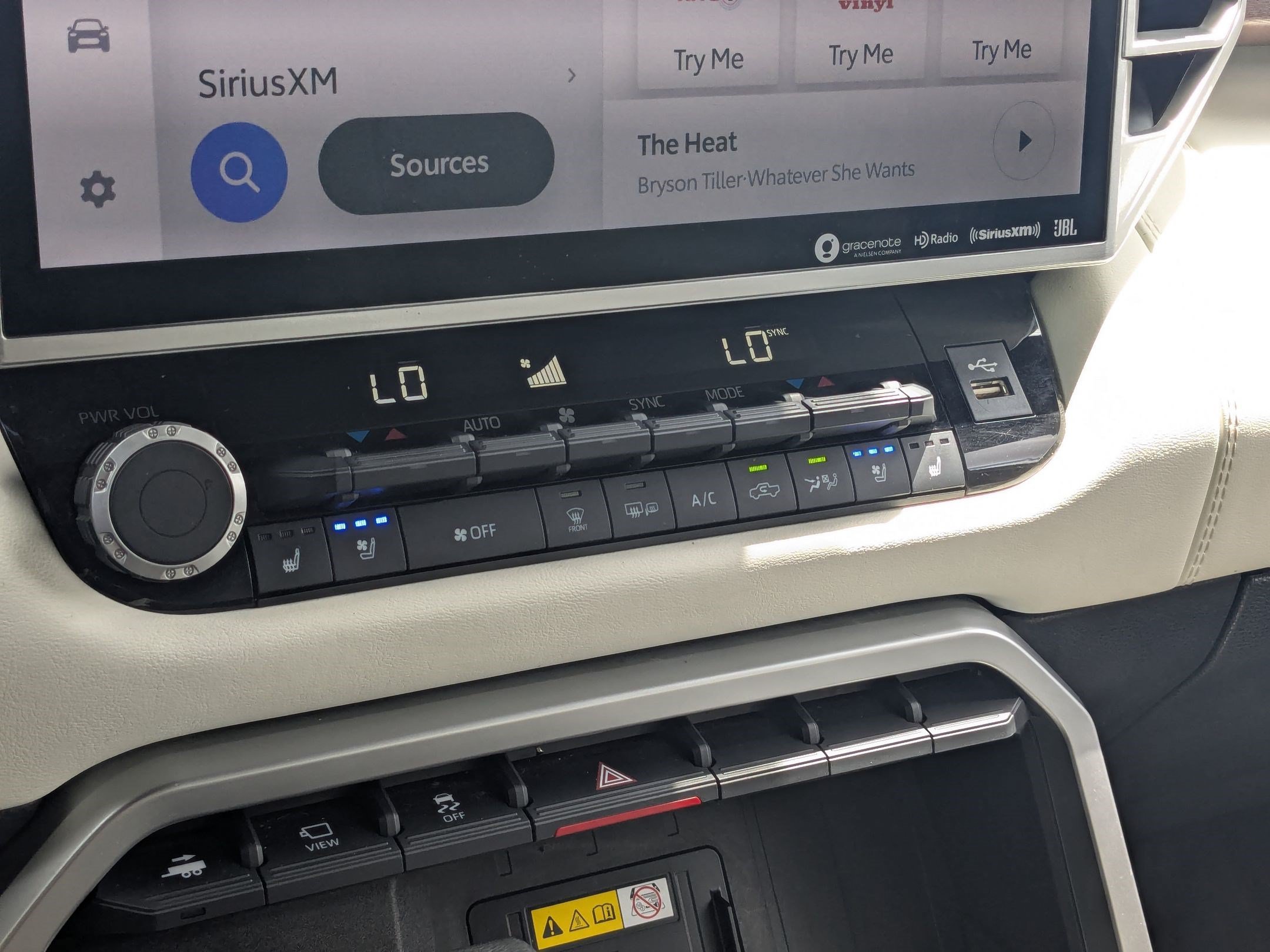 Used 2022 White Toyota Capstone Hybrid image 22