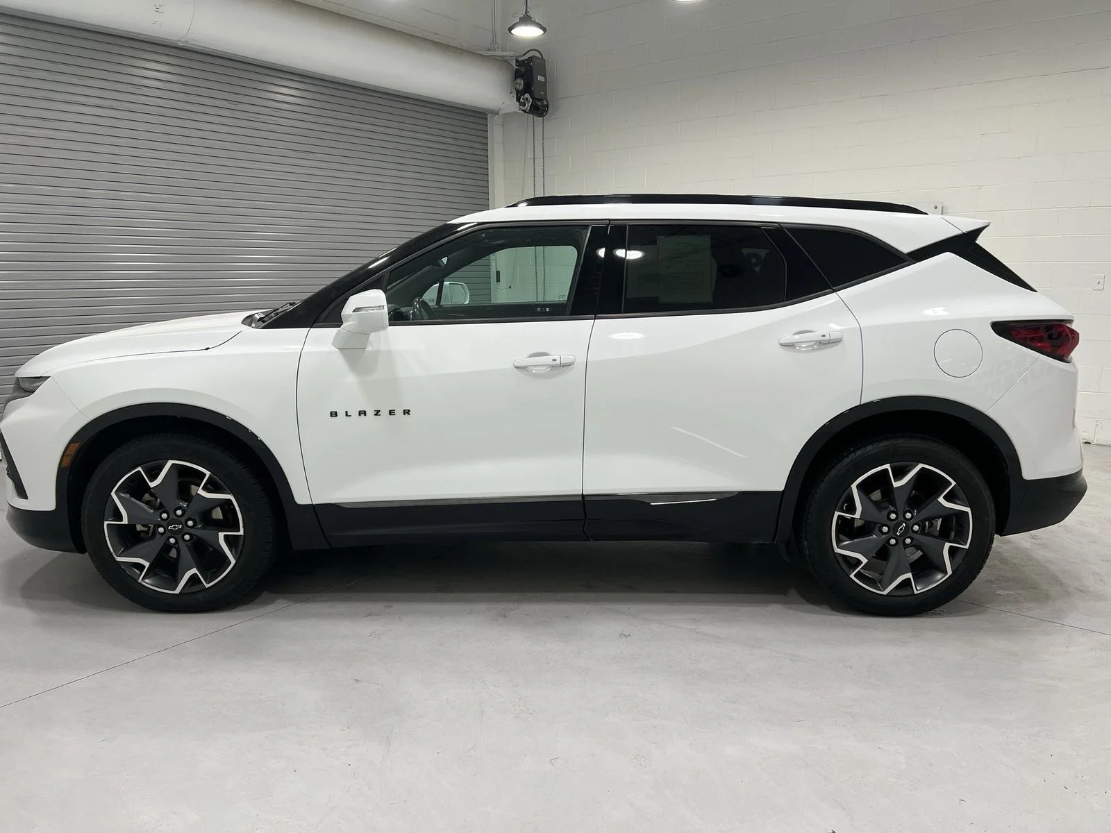 Used 2019 White Chevrolet RS image 5