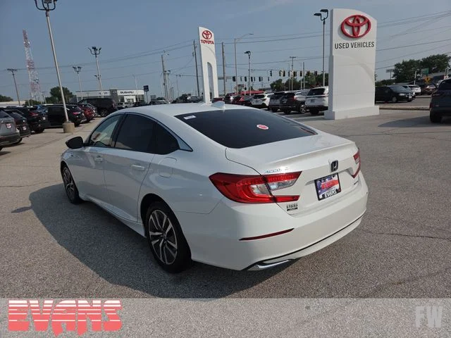 Used 2021 White Honda Base image 26