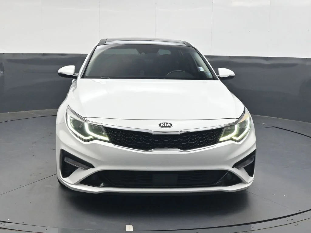 Used 2019 White Kia EX image 14