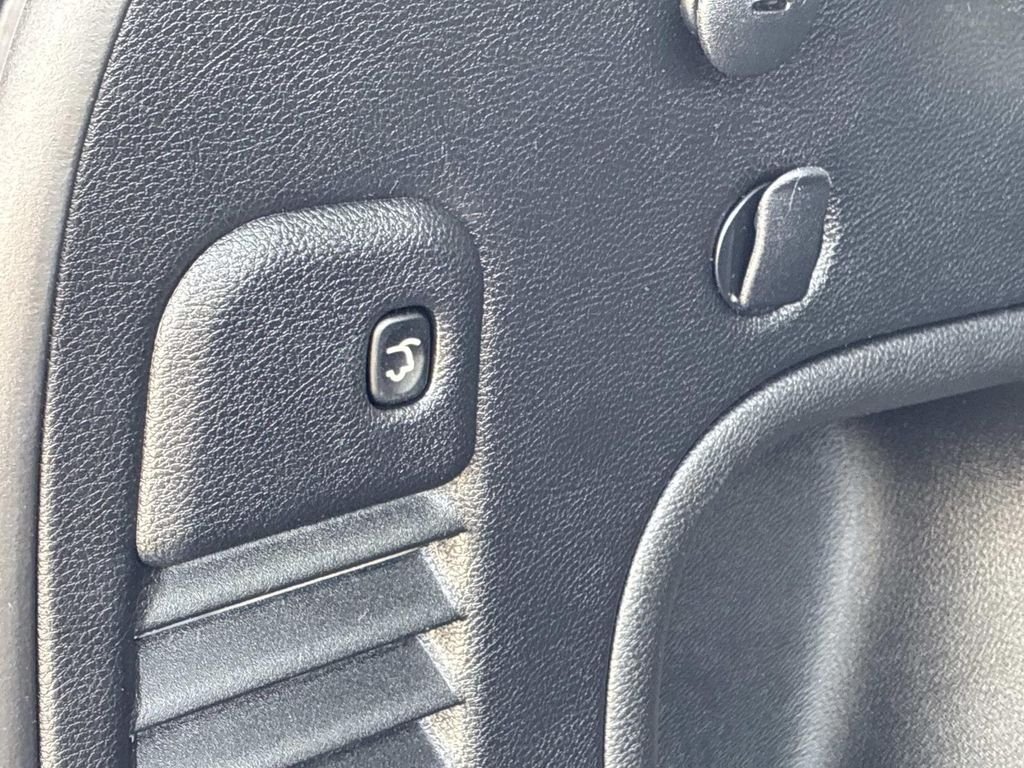 Used 2021 White Jeep Limited image 16