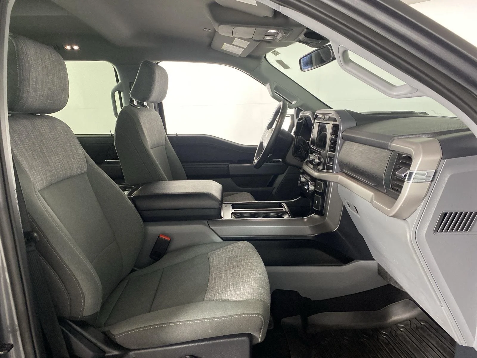 Used 2023 Carbonized Gray Ford XLT image 26