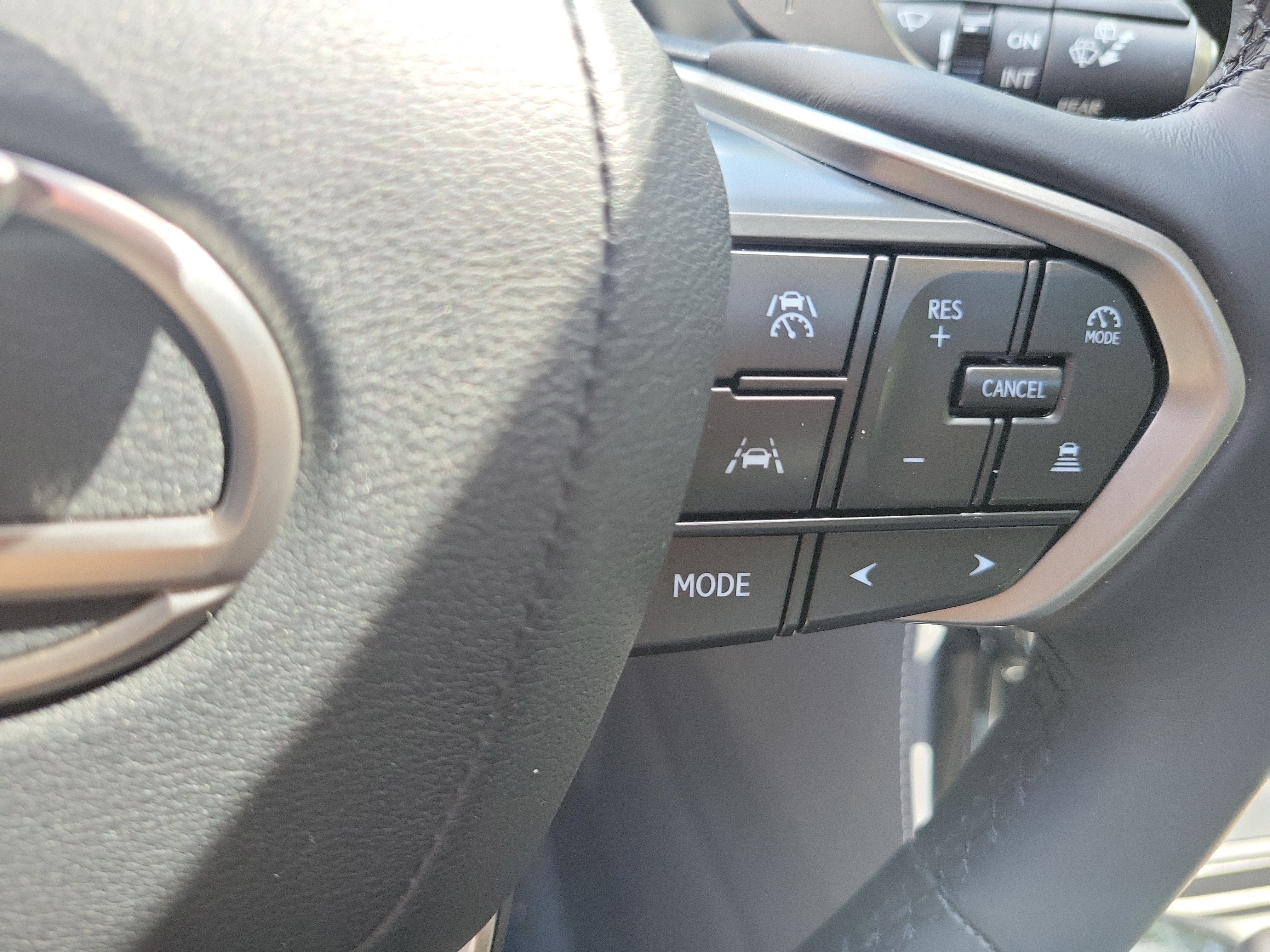 Certified Used 2025 EMINENT WHITE PEARL Lexus NX 250 Premium image 26