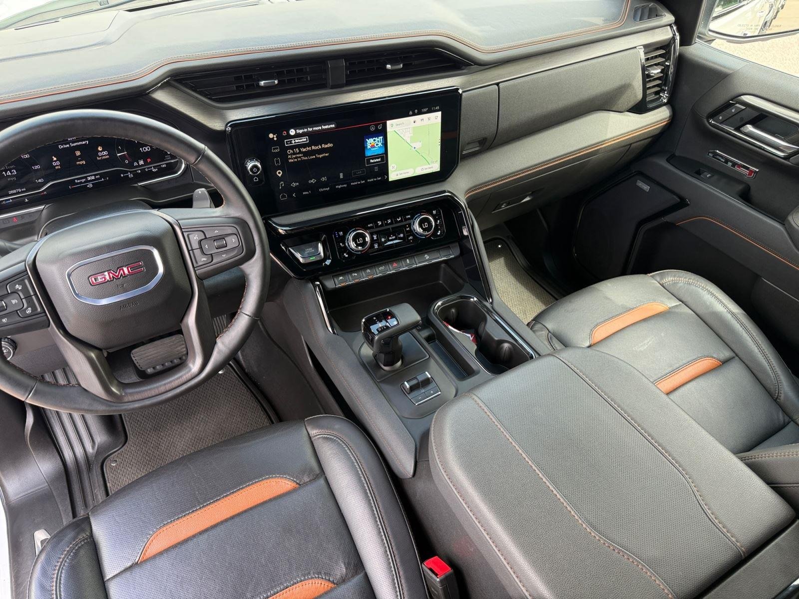 Used 2025 Summit White GMC AT4 image 15