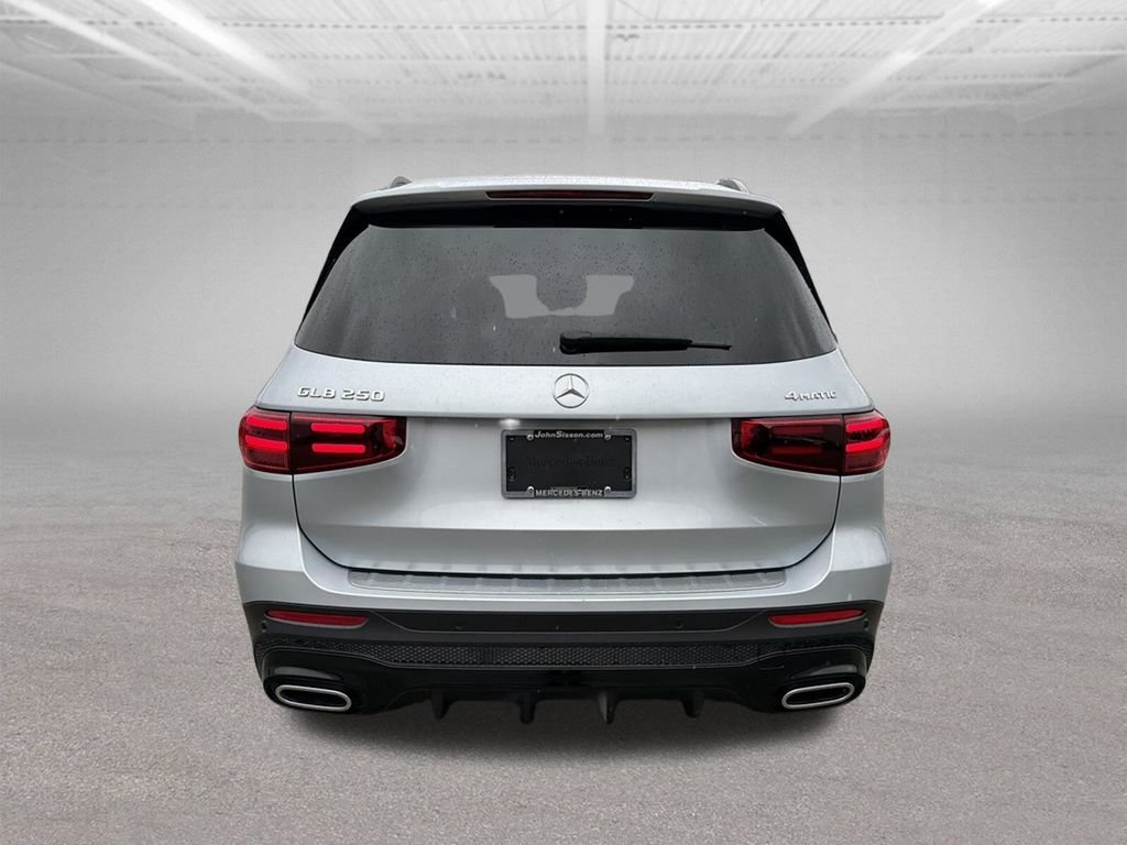 Certified Used 2025 Silver Mercedes-Benz GLB 250 image 4