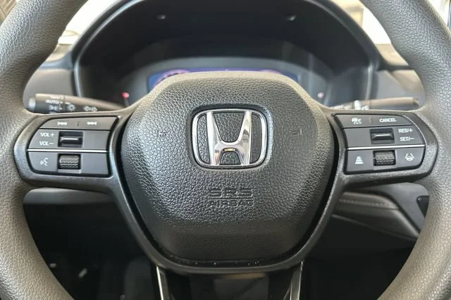 Certified Used 2025 Canyon River Blue Metallic Honda SE image 58