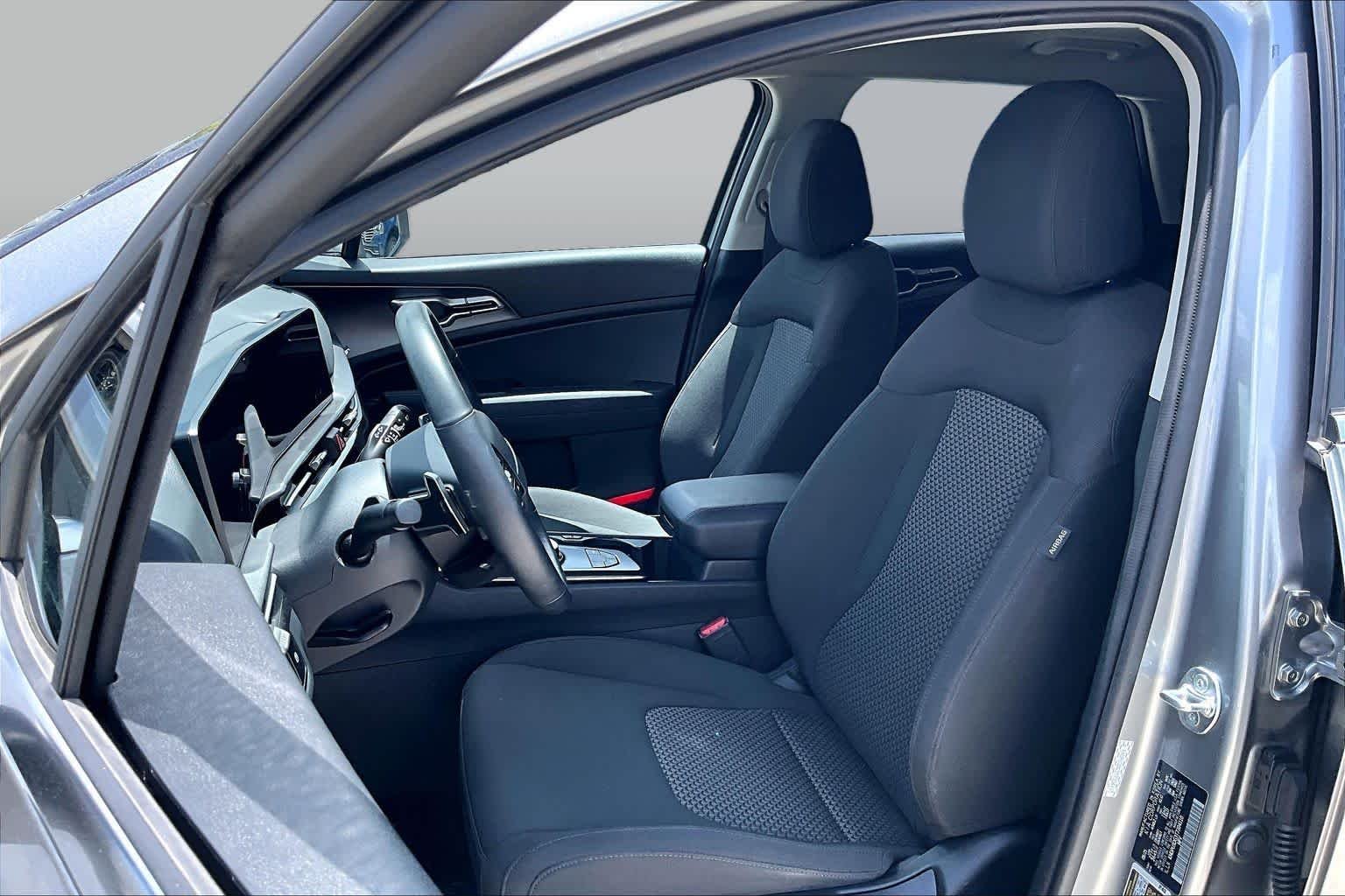 Certified Pre-Owned 2026 Kia Sportage Hybrid LX