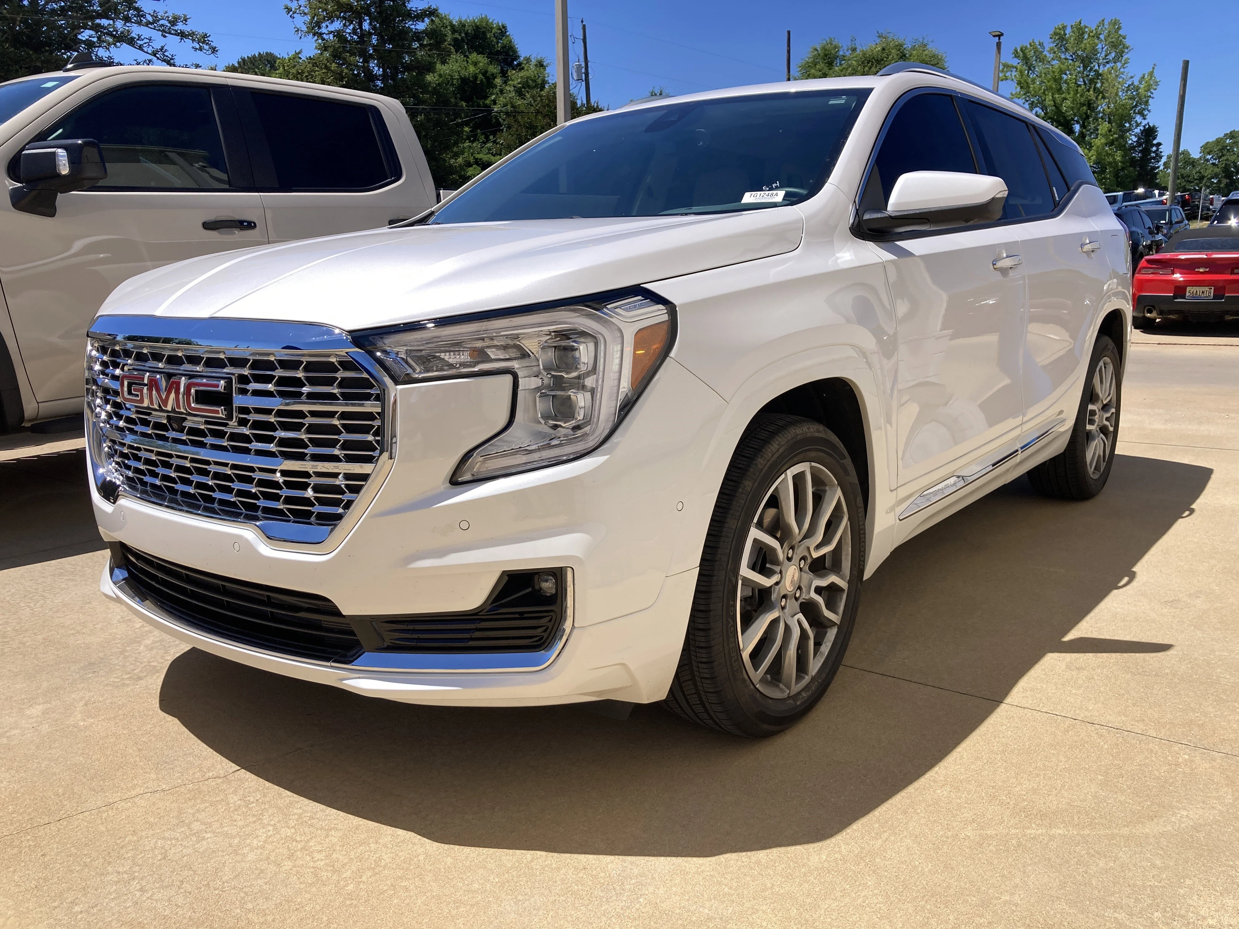 2023 GMC Terrain Denali AWD's photo