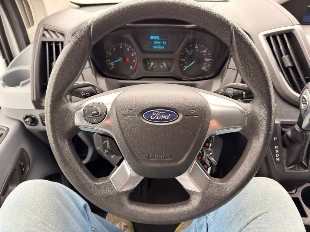 Used 2015 White Ford XLT image 32