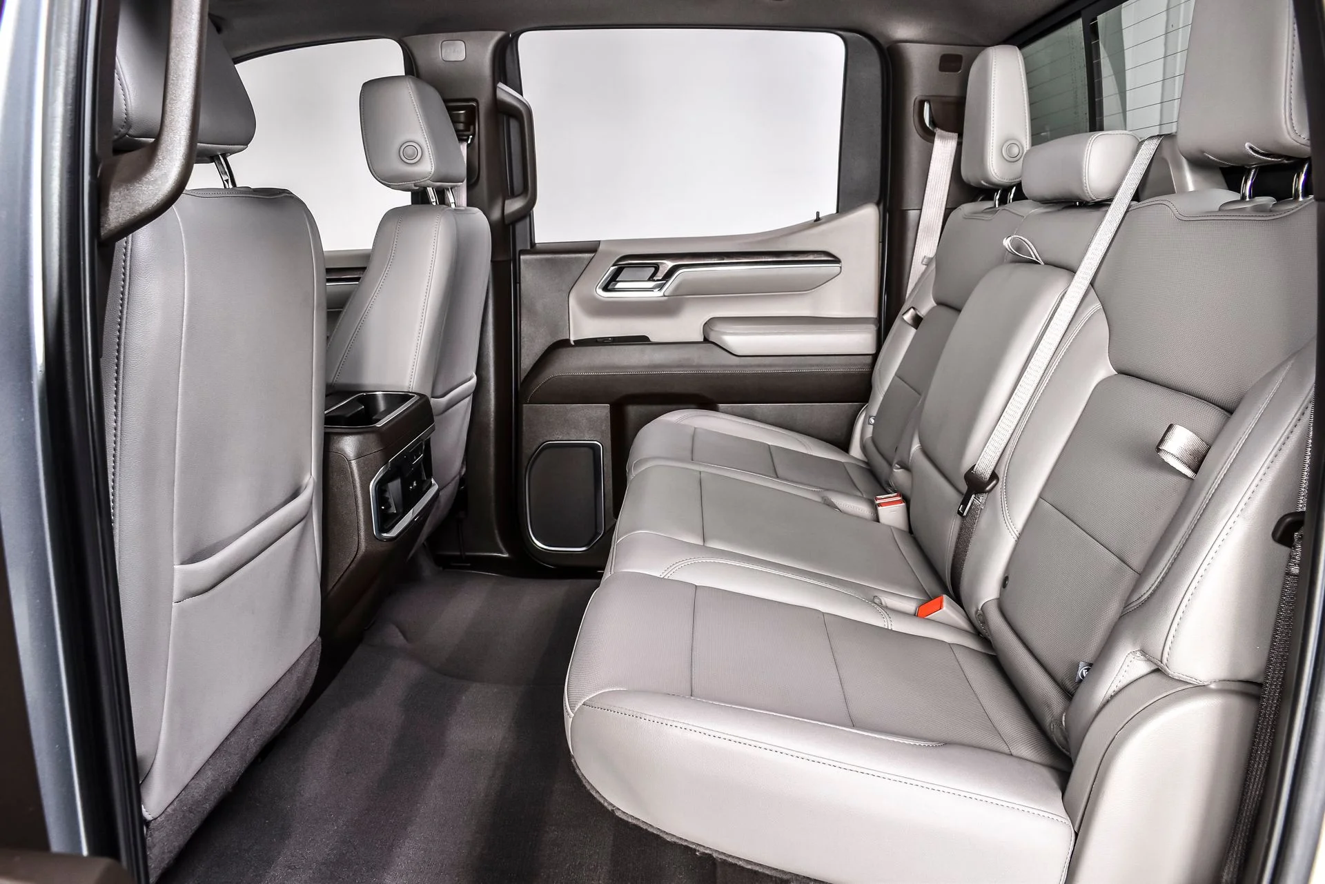 Used 2024 Sterling Gray Metallic Chevrolet LTZ image 20