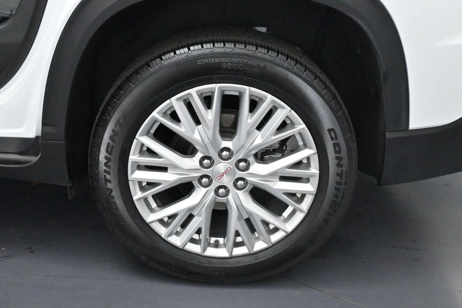 Used 2026 Summit White GMC Elevation image 36