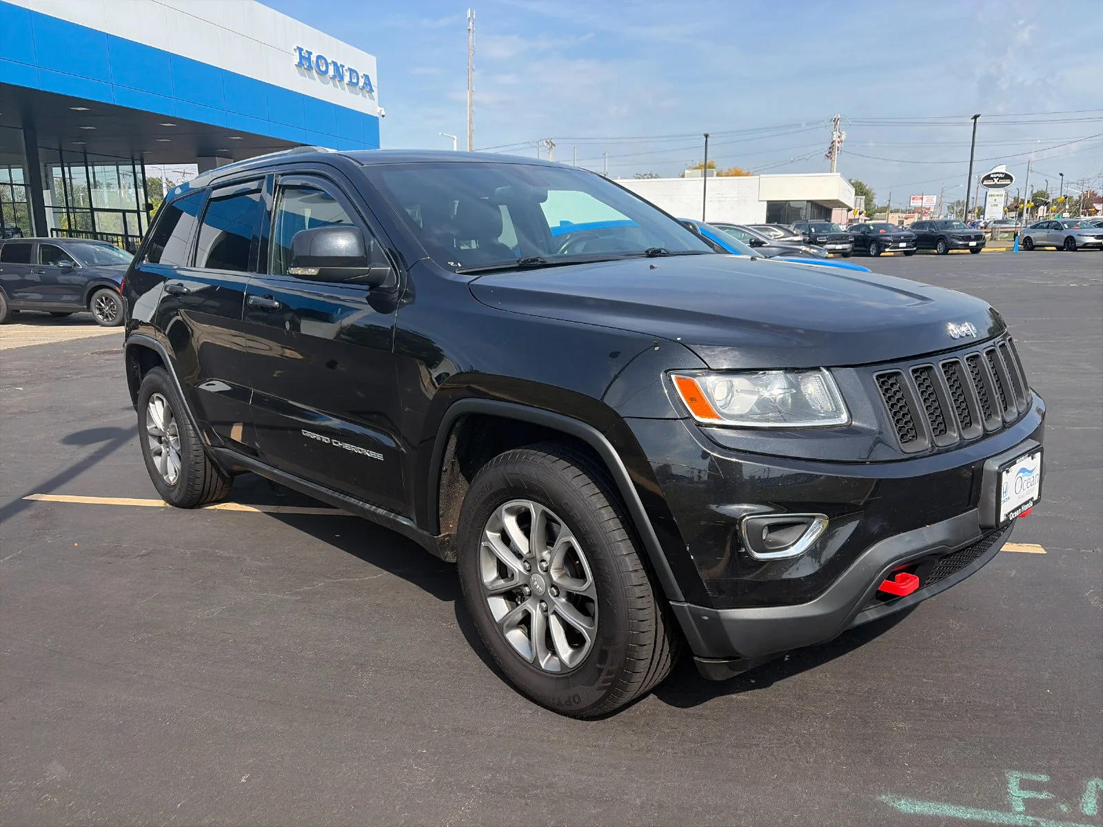 Used 2014 Brilliant Black Crystal Pearlcoat Jeep Limited image 7