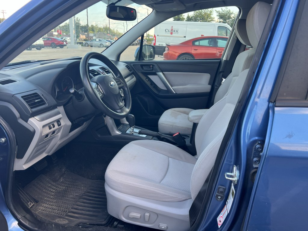 Used 2015 Quartz Blue Pearl Subaru 2.5i Premium image 3