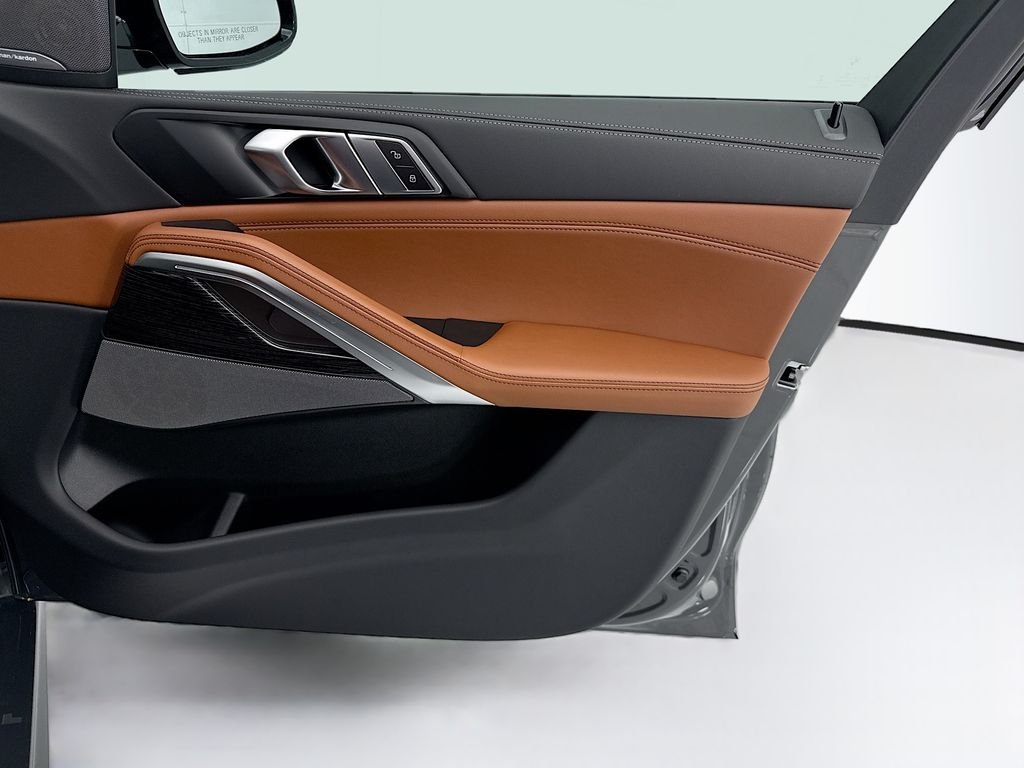 New 2027 Gray Metallic BMW xDrive40i image 24