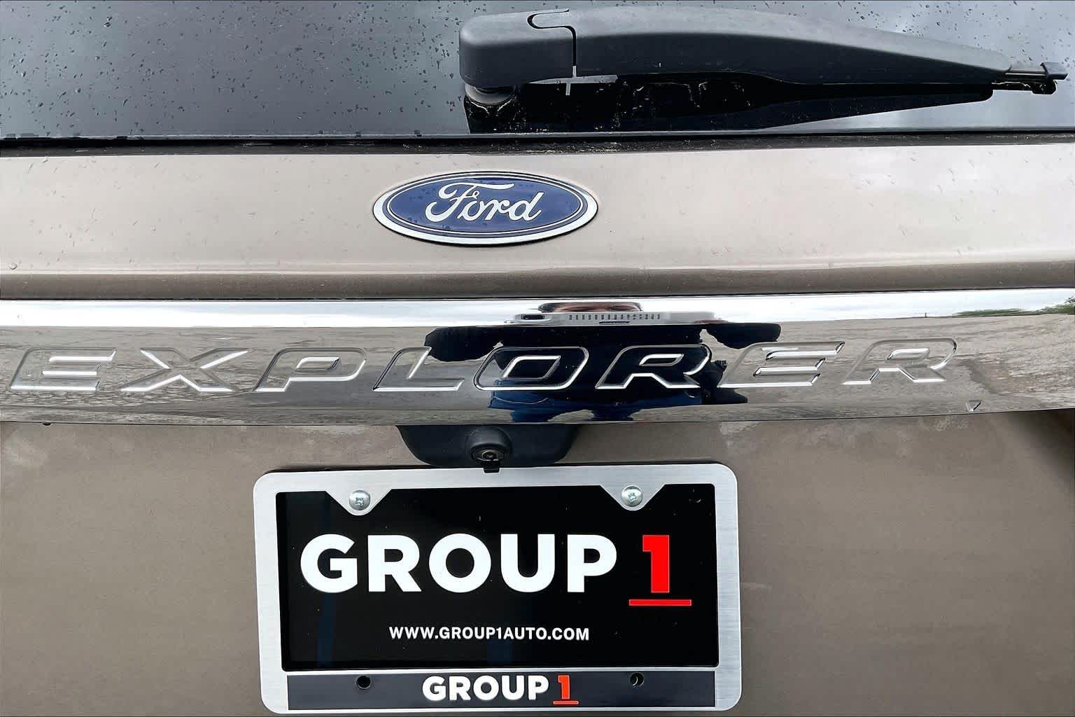 Used 2021 Stone Gray Ford Limited image 10