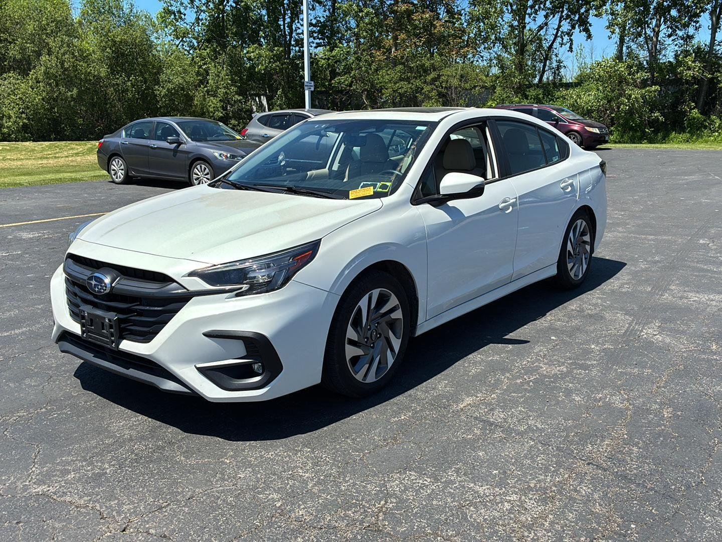 Used 2024 Crystal White Pearl Subaru Limited image 12