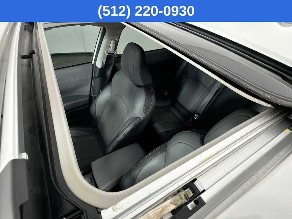 Used 2025 White Subaru Limited image 26
