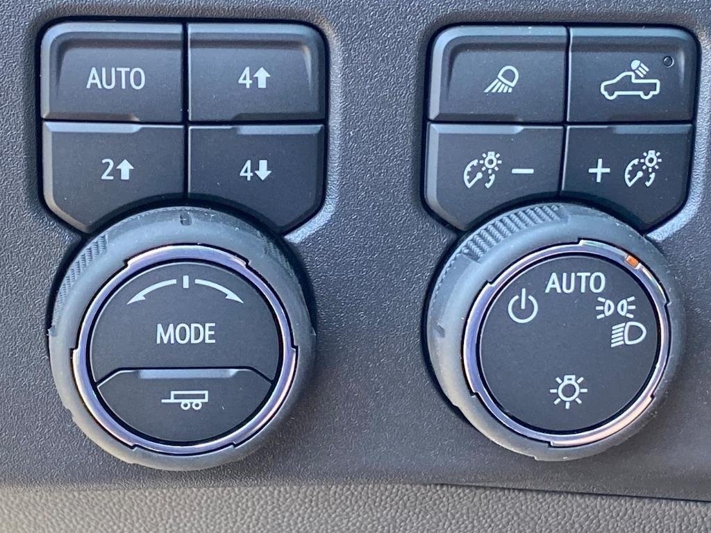 2025 Chevrolet Silverado 1500 LT - Photo 16