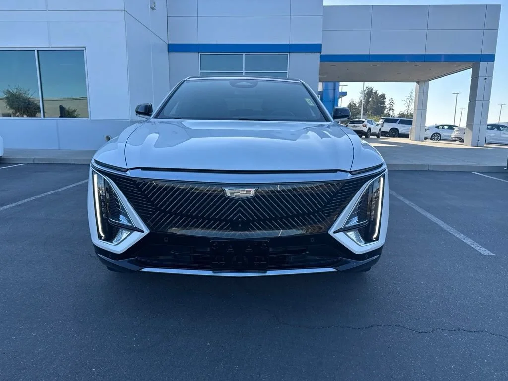 Used 2024 Cadillac LYRIQ Tech with VIN 1GYKPMRLXRZ121470 for sale in Woodland, CA
