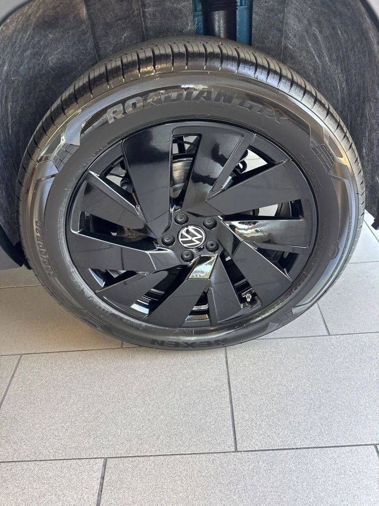 New 2026 Blue Volkswagen 2.0T SE w/Technology image 18