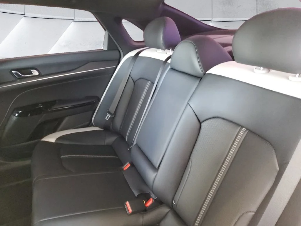 Certified Used 2025 Gray Kia GT-Line image 18