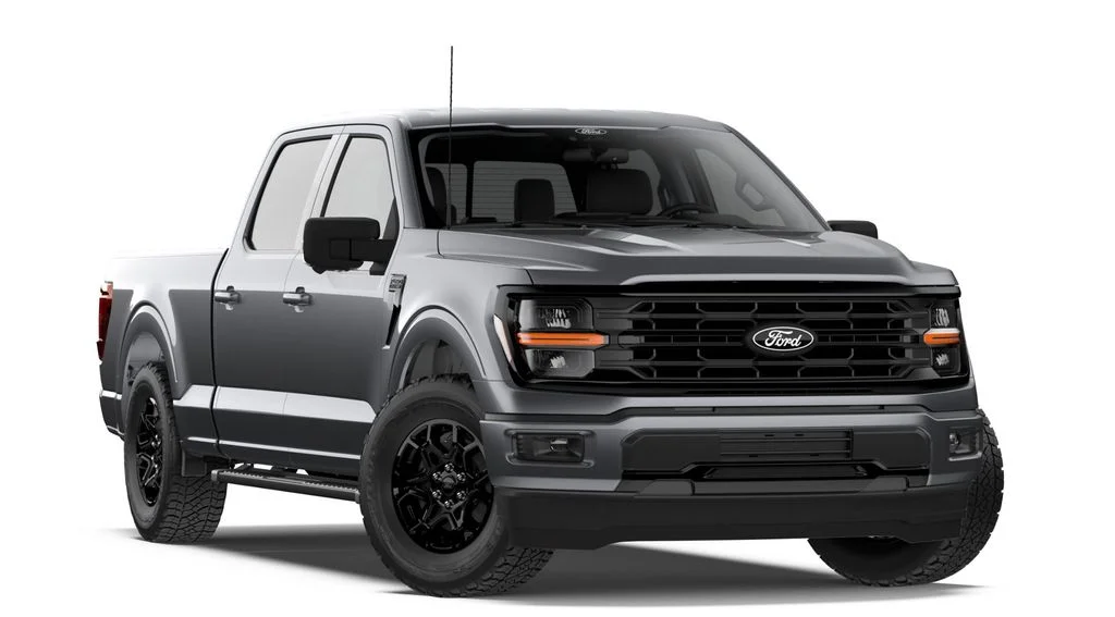 New 2026 Carbonized Gray Metallic Ford XLT image 4
