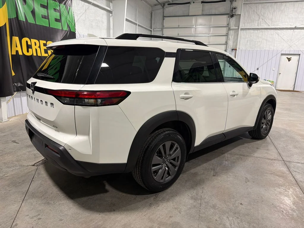 Used 2025 Glacier White Nissan SV image 6