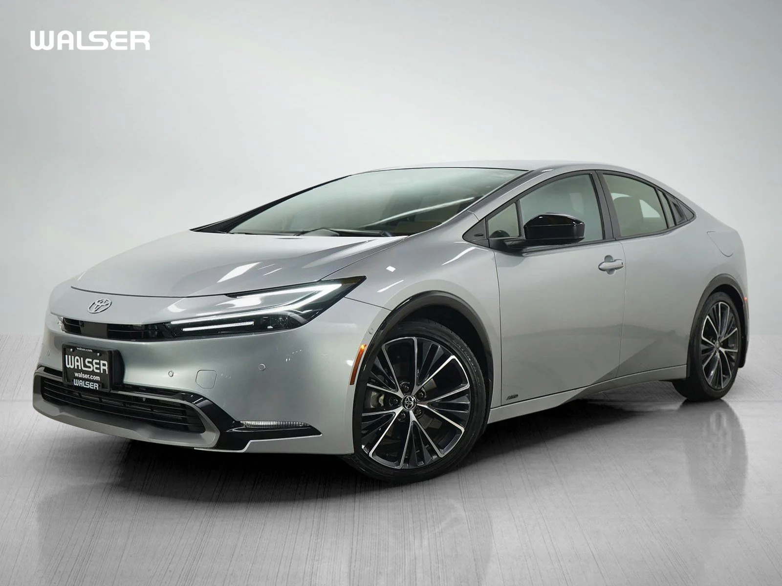 2024 Toyota Prius Limited AWD's photo