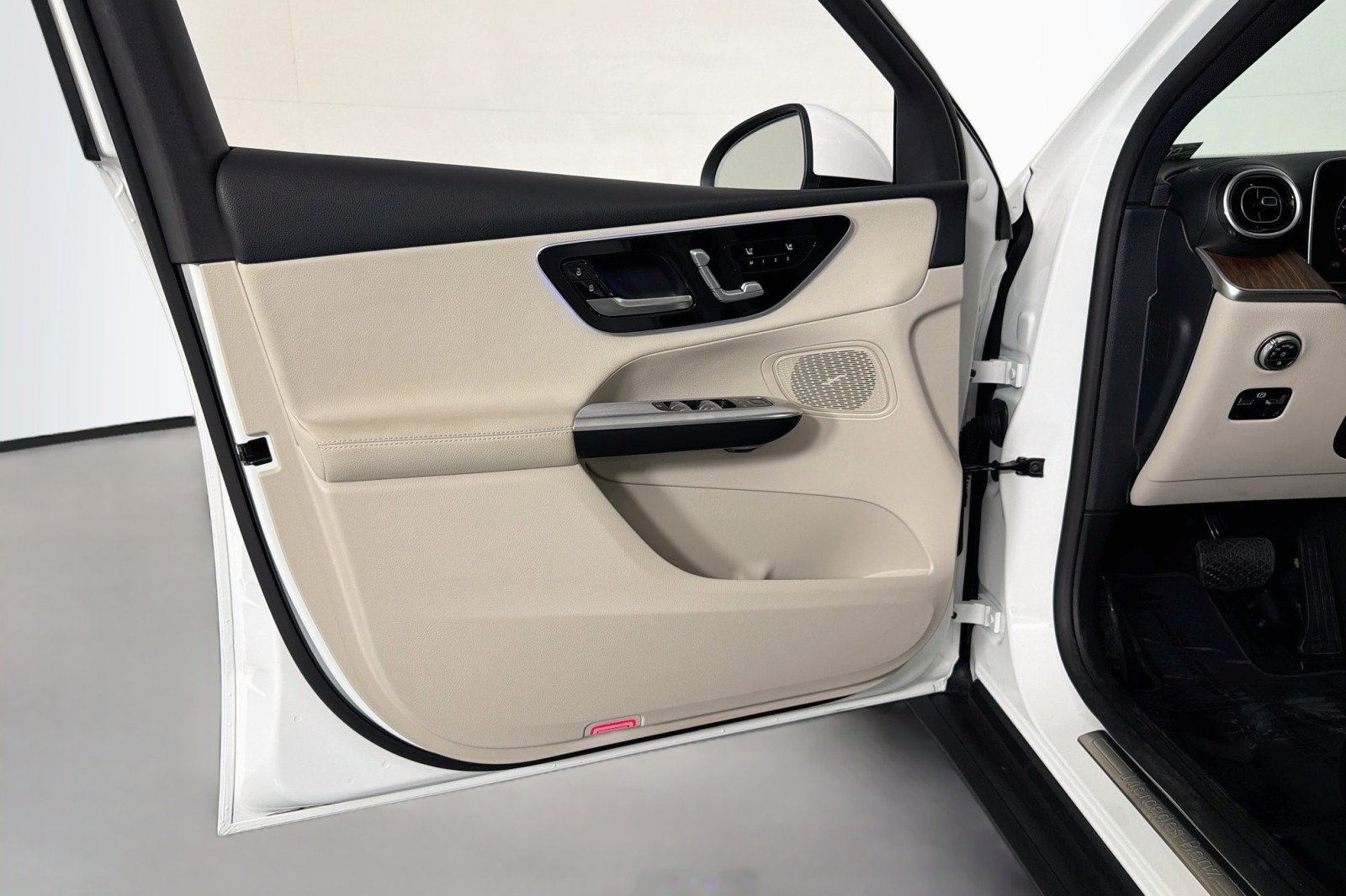 Certified Used 2026 Polar White Mercedes-Benz 300 image 22
