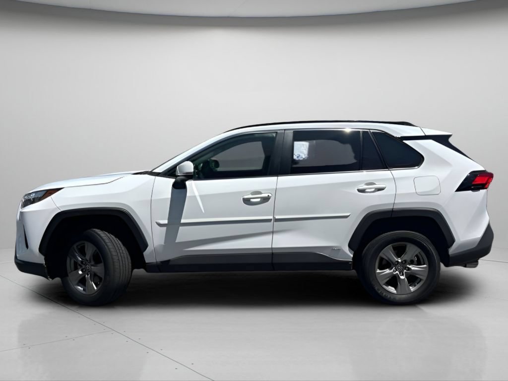 Used 2024 Ice Toyota LE image 13