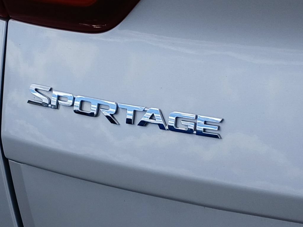 Used 2020 Silver Kia S image 27
