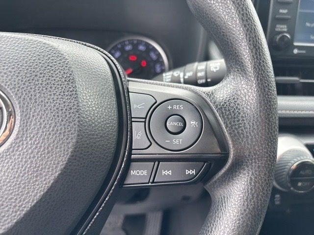 Used 2020 Midnight Black Metallic Toyota XLE image 22