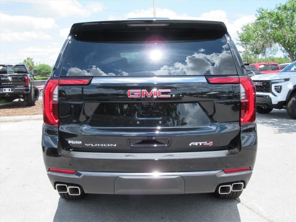 2026 GMC Yukon AT4 - Photo 6