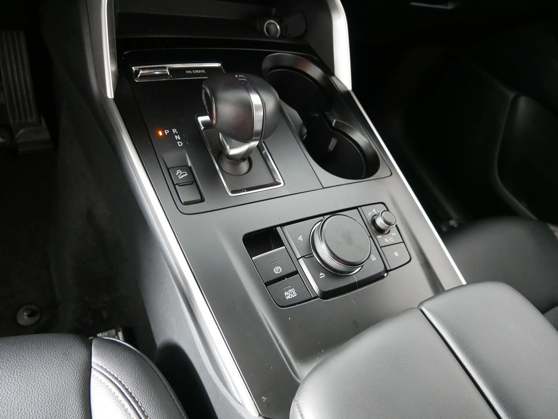 Certified Used 2025 Rhodium White Premium Mazda Select Package image 24