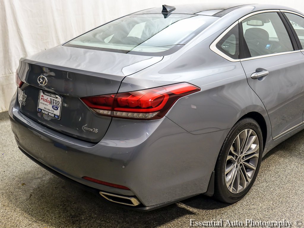 Used 2015 Gray Hyundai 3.8 image 7