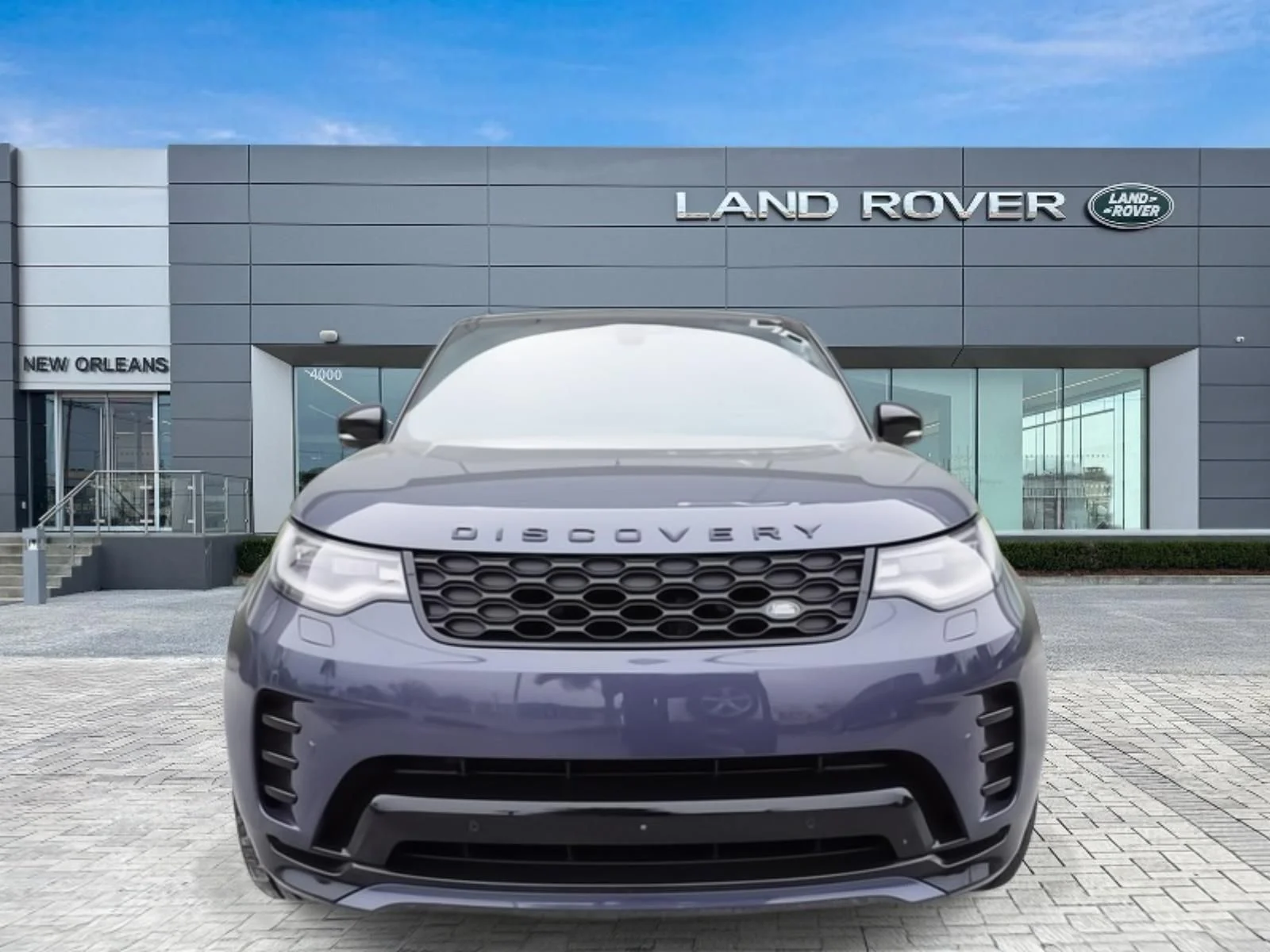 New 2024 Varesine Blue Land Rover Dynamic SE image 2