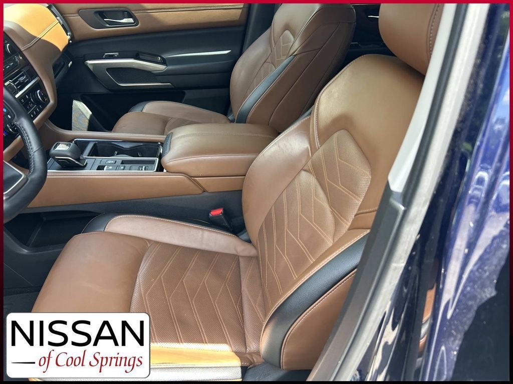 Used 2023 Blue Nissan Platinum image 17