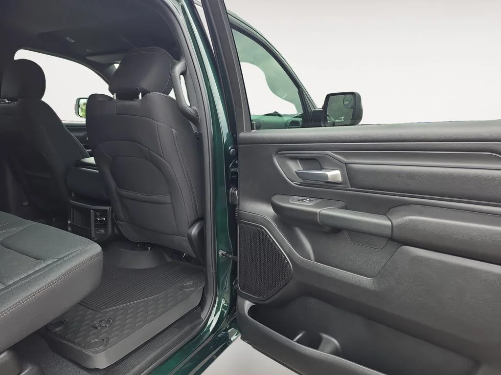 New 2026 Serrano-Green Metallic Exterior Paint RAM Warlock image 13