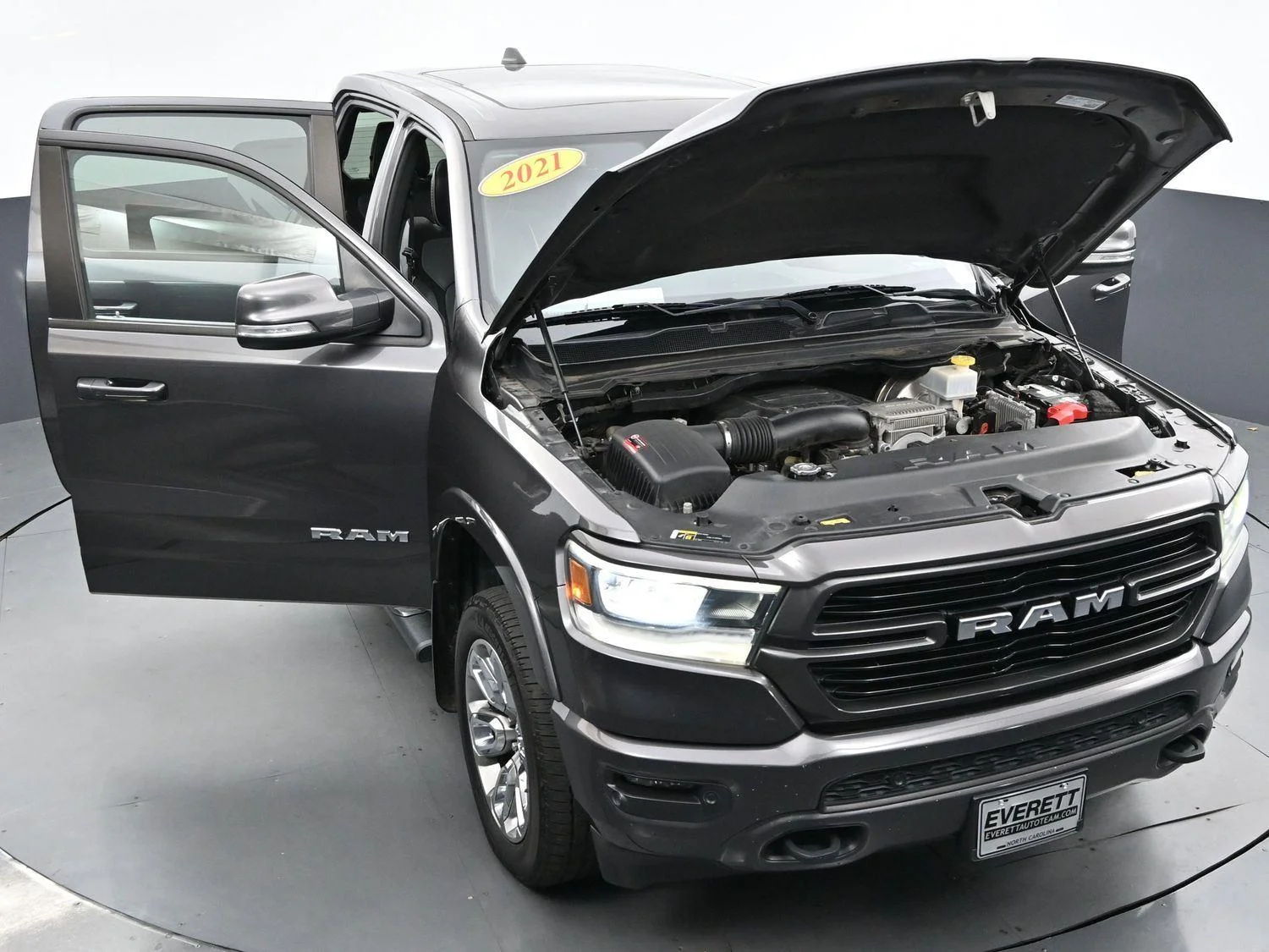 Used 2021 Granite Crystal Metallic Clearcoat Ram Laramie image 42