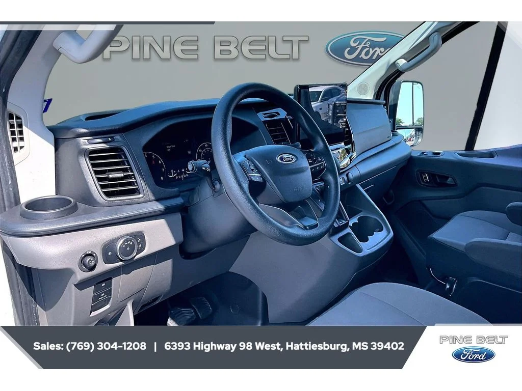Used 2023 Oxford White Ford XLT image 12