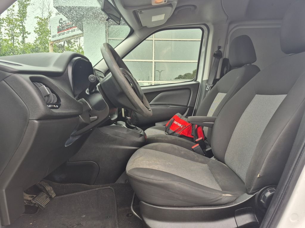 Used 2019 White Ram Tradesman image 12