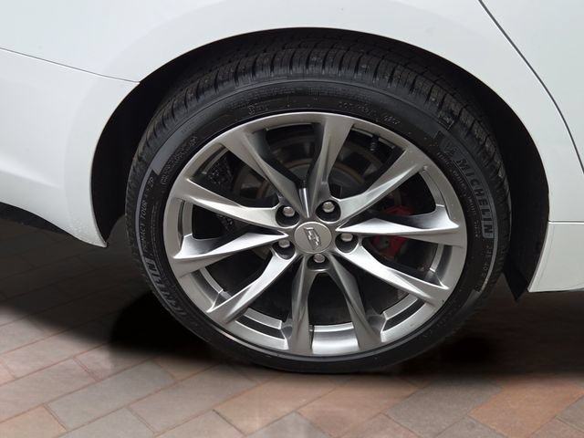 Used 2020 SUMMIT WHITE Cadillac Sport image 27