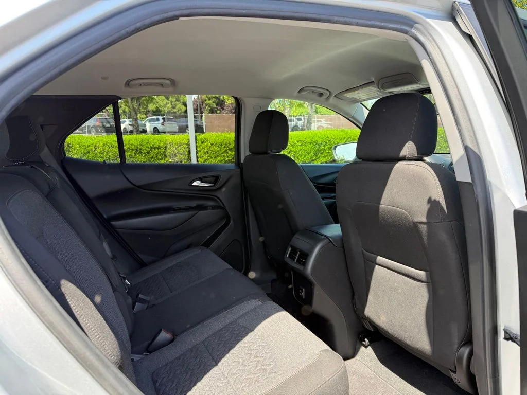 Used 2022 Silver Ice Metallic Chevrolet LT image 20