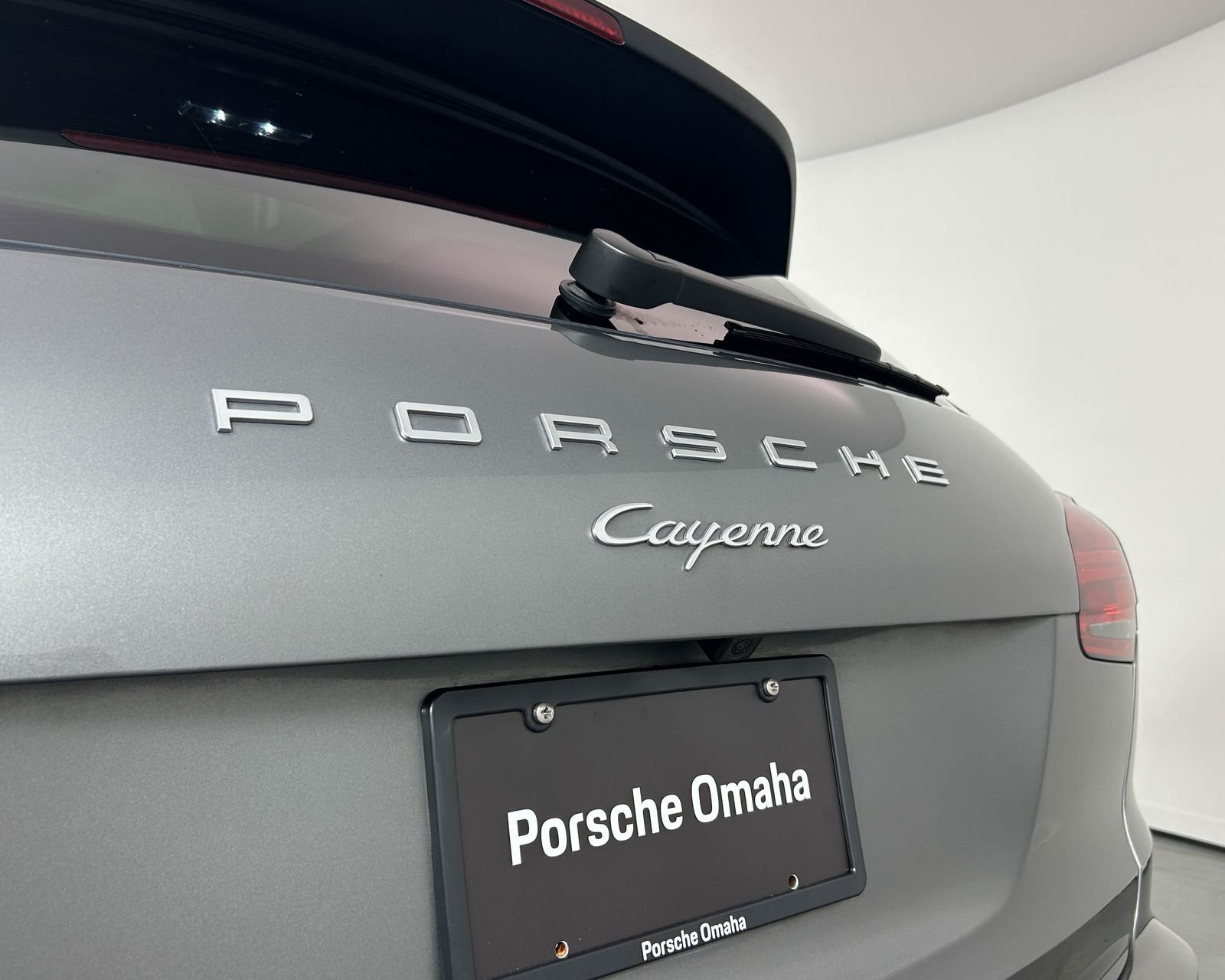Used 2018 Gray Porsche Base image 12