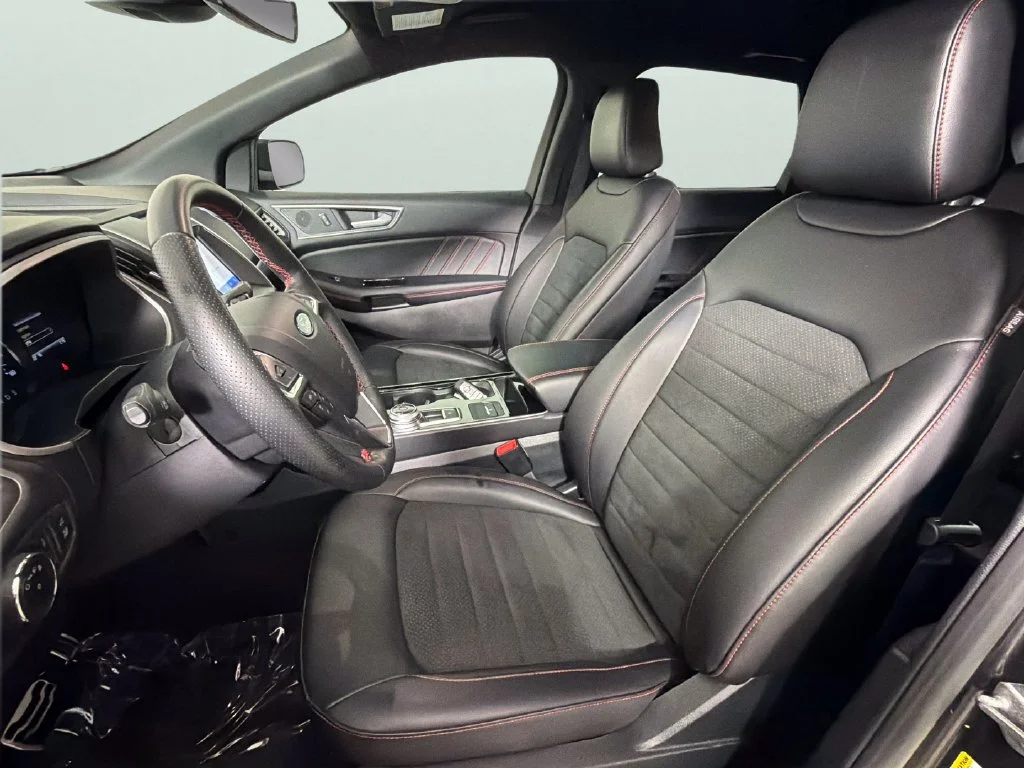 Used 2020 Gray Ford ST Line image 17